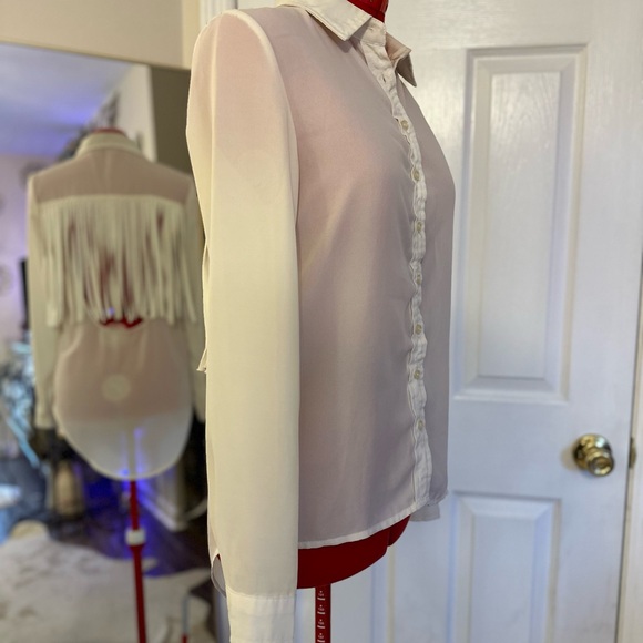 Chic Sheer Fringe Blouse - Picture 7 of 11